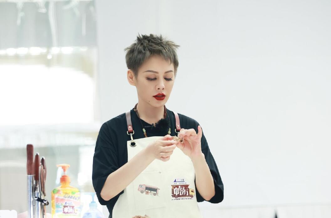 张萌好心办坏事,《中餐厅》这次彻底被打脸了