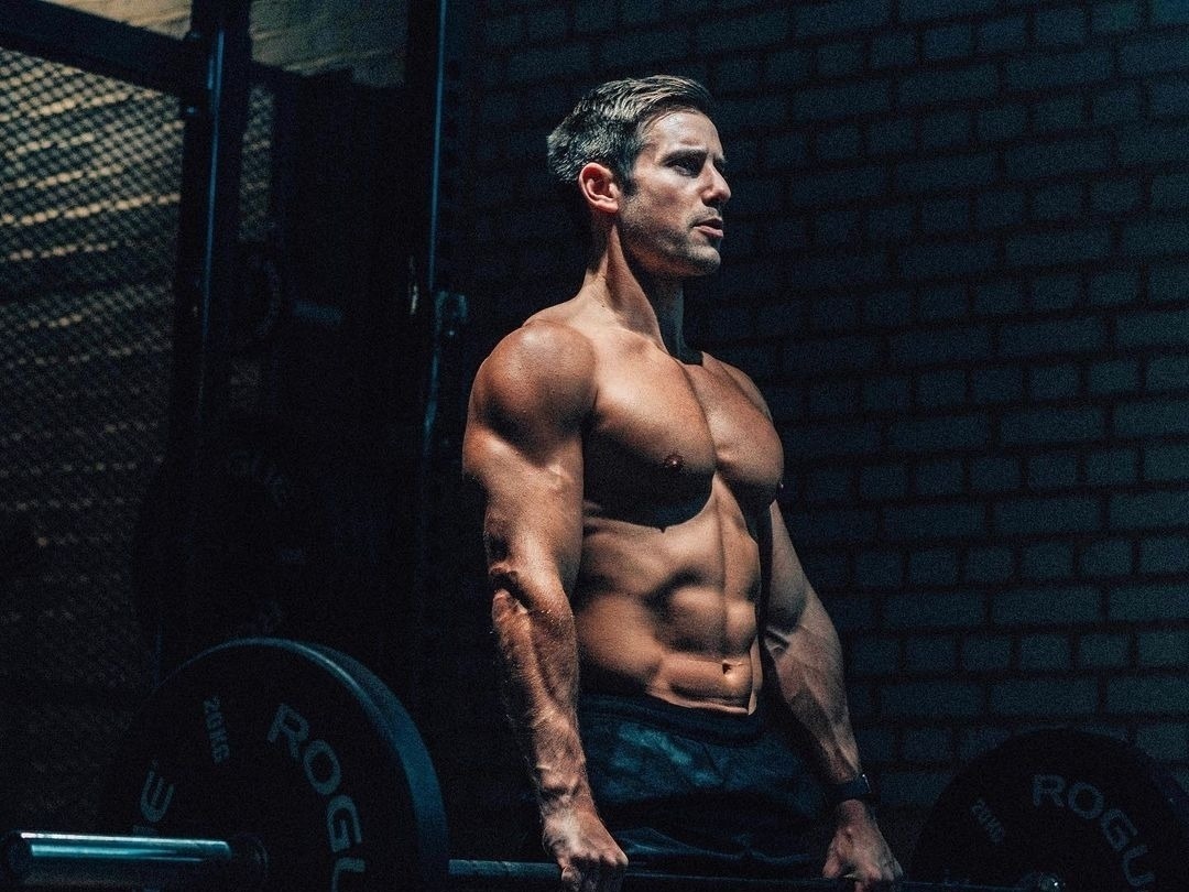 艾力克斯|英国健身男模,胸肌结实饱满腹肌迷人,一身腱子肉尽显男性魅力