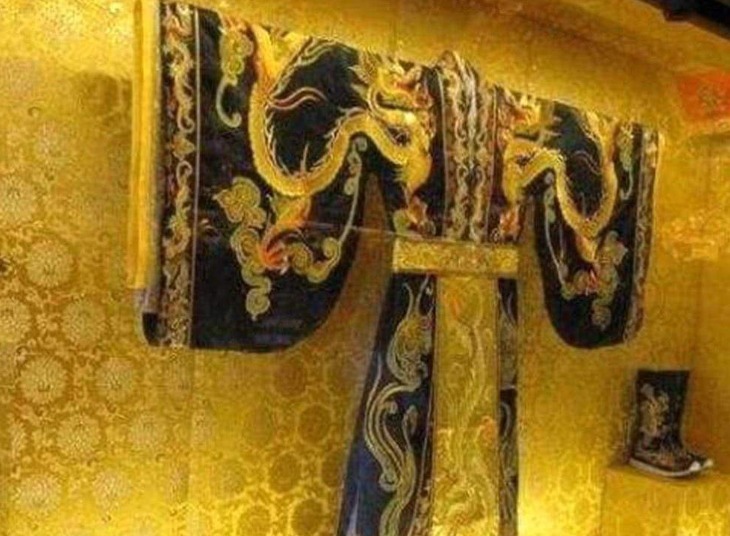 古人|古代皇帝龙袍不能水洗,那穿脏了怎么办?看完佩服古人的智慧