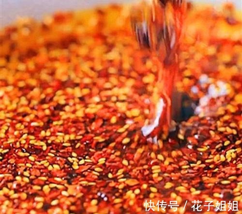 下酒|凉拌香辣手撕鸡,简单好做,下饭下酒下八卦!