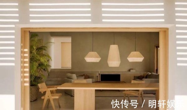 大宅|300㎡自然原木风大宅,盛开鲜花的院子,365天不出门也不嫌闷!