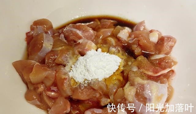 辣子鸡|麻辣过瘾巨好吃的辣子鸡丁,米饭吃不够!麻辣过瘾巨好吃的辣子鸡丁,米饭吃不够!