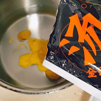 海参菌菇花胶鸡浓汤