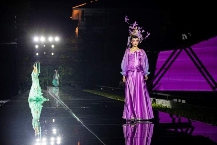 区文#当传统文化遇上现代美妆 这场艺术大秀为上城宋韵添彩