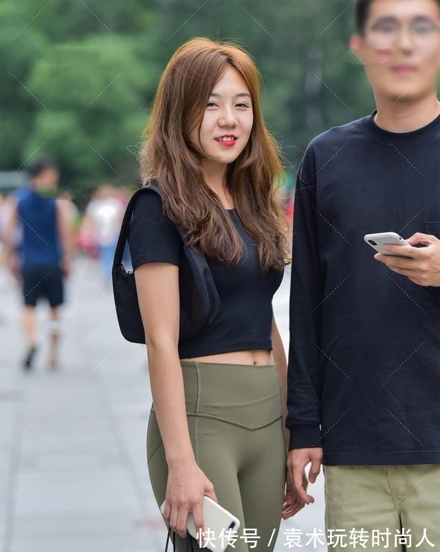 瑜伽裤 瑜伽裤是懒人出门快速穿搭服饰,轻盈好看又显气质,增高显瘦!