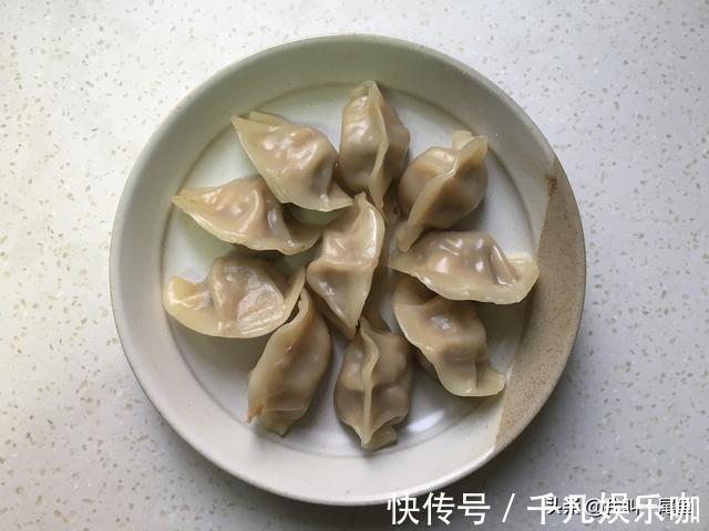 孩子|最近孩子迷上这早餐,蒸一蒸拌一拌,简单快手,上桌五分钟就光盘