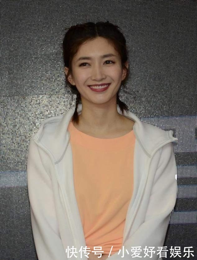 发际线|你适合“披发”还是“扎发”?看这几点就对了,留错显老十岁!