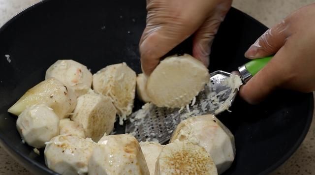 冬季，遇到这芋头别手软，教你最好吃的做法，外酥里嫩