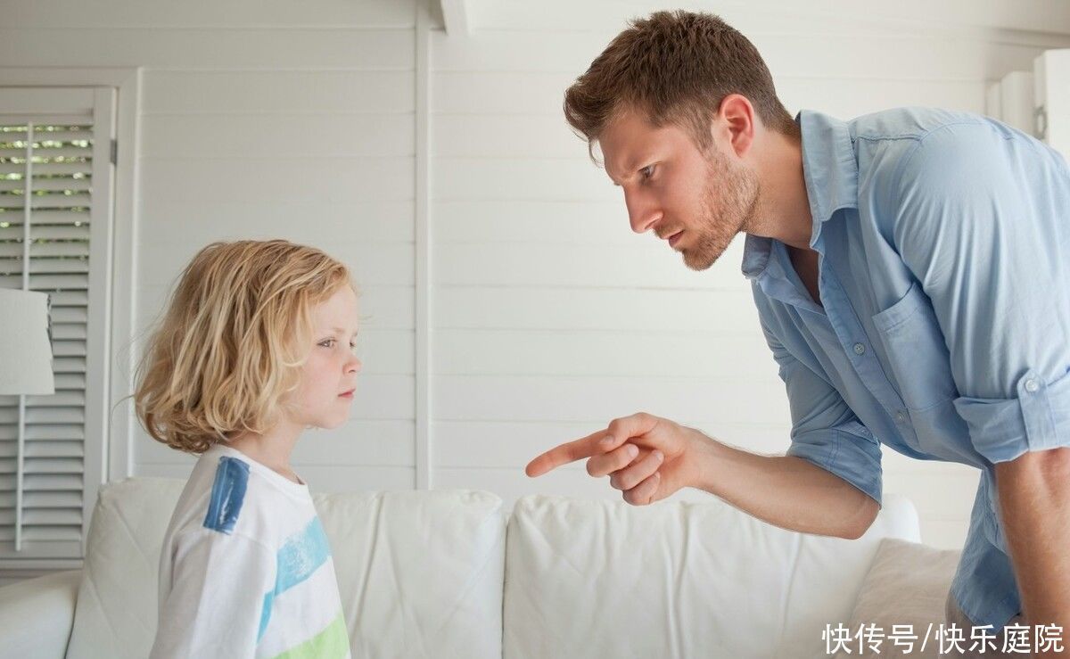父女|父女吵架,爸爸去姥姥家住了十几天,笑坏了妈妈