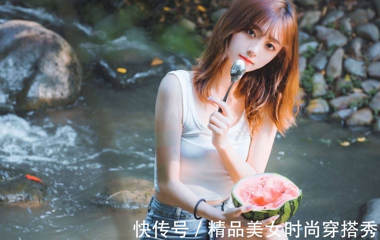 背心|说到小姐姐们最喜欢的穿搭单品，莫过于吊带的背心和牛仔短裤了