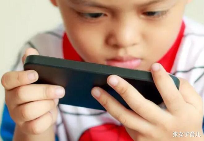 医生|3岁宝宝眼白出现黑点,怎么回事儿听了医生的答案,终于放心了