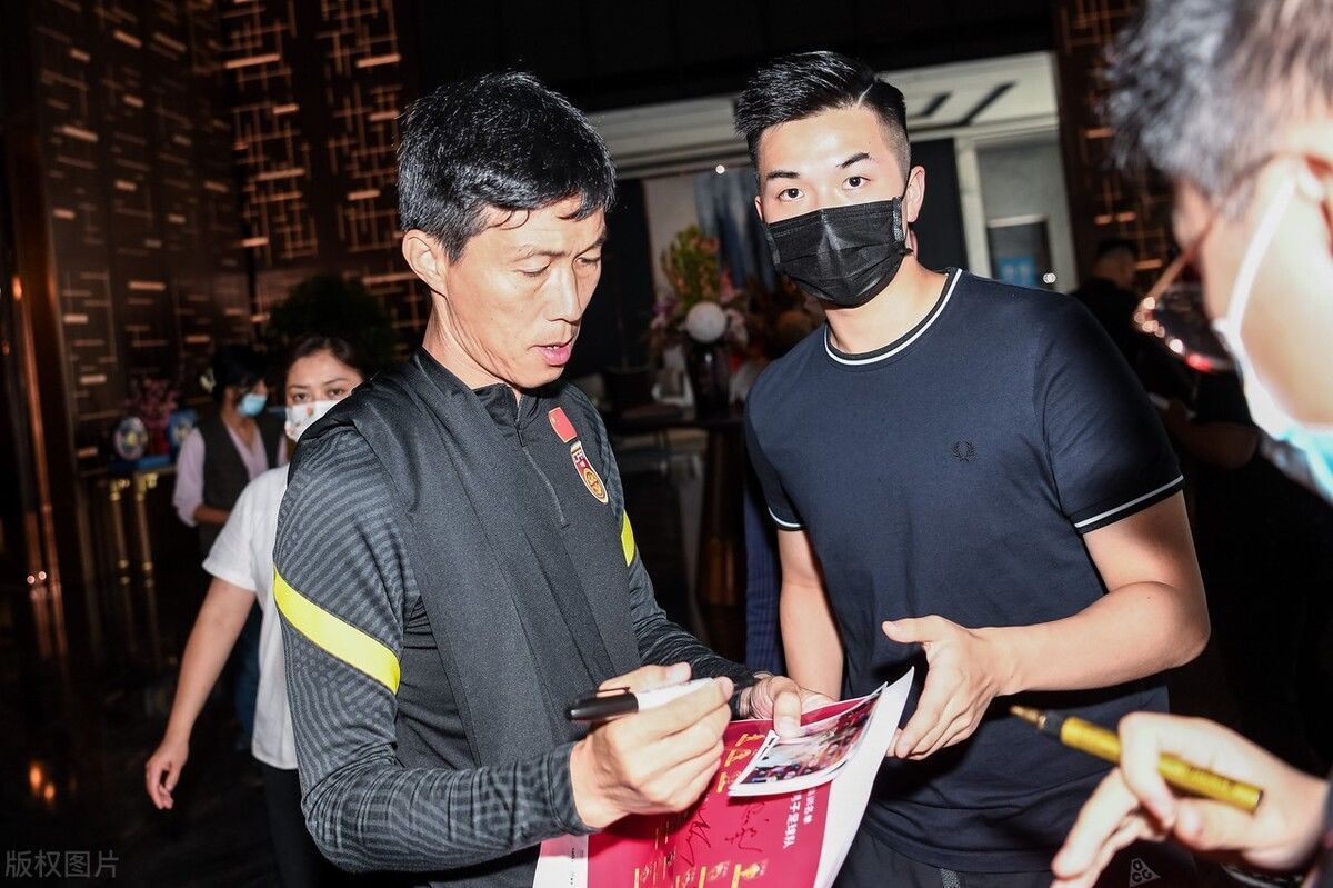 颜骏凌|国足元老命运迎来反转,原本被认为将留队,如今却无缘辅佐李霄鹏