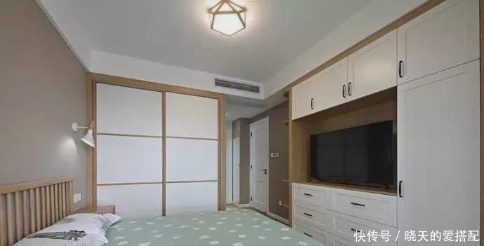 主卧|小夫妻意见不统一,日式+北欧风混搭,打造出别样美,邻居很羡慕