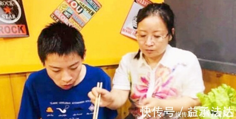 小世界|“星星之子”林文彬16岁因手写“印刷体”火爆全网,结果如何