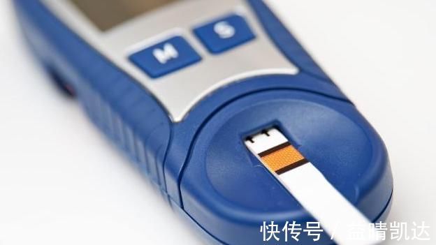 中老年人|高血糖人群不可以吃甜食？常吃以下三样零食，有助血糖稳定！