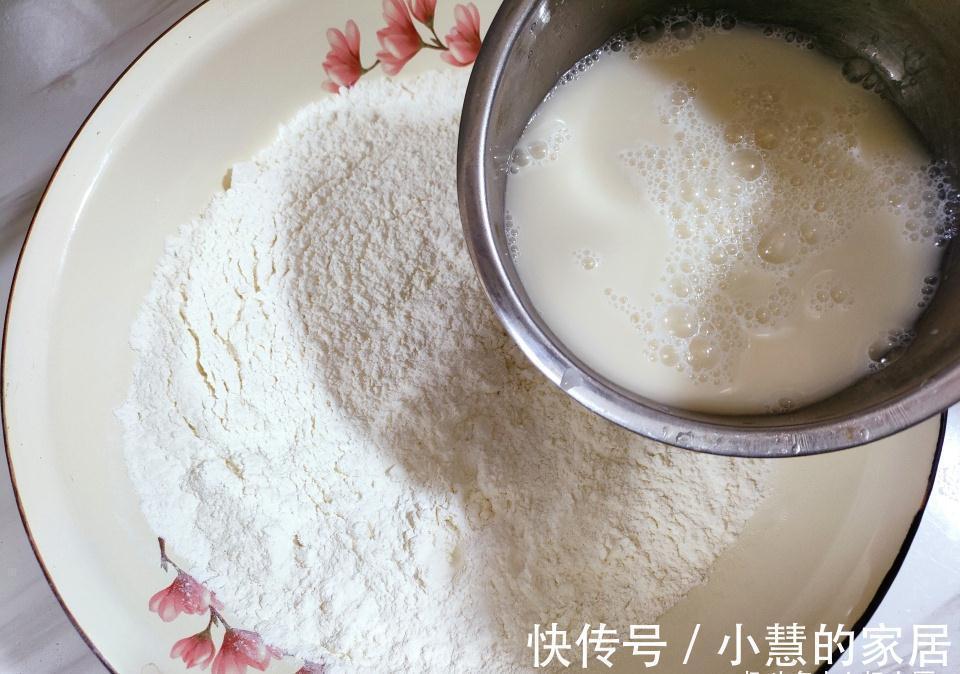 有了它，连包子都靠边站，太省事了！不用调馅不用包，营养味美