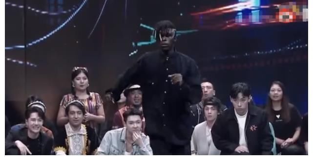 熱度冠軍!這期《街舞》有多“橫”?葉音楊凱的表演只差1分滿分