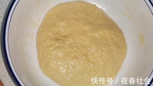 蛋黄液|免揉面包懒人做法,不用揉面,不揉手套膜,出炉柔软又拉丝,真香