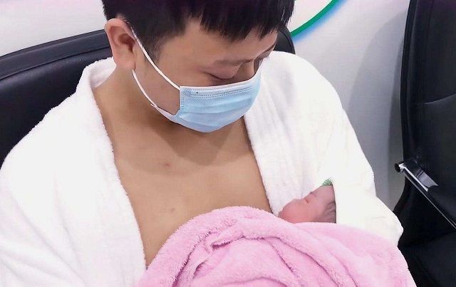 排便|孩子啥时候最难带这8个常见的问题,1岁前几乎所有孩子都有