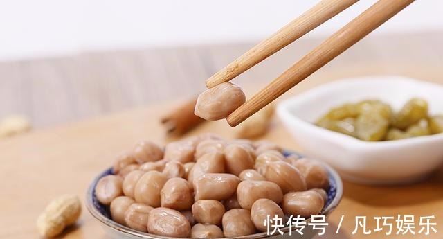 脂肪物质|晚上睡前吃几颗花生,坚持半月,3大好处“会找上你”,早吃早好