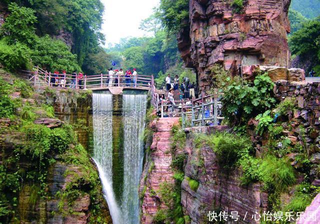 原生态|我国最危险村庄，建在高1700米的悬崖上，因原生态环境成知名景点