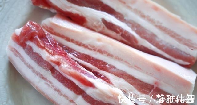 买五花肉时,懂行的人从不看肥瘦,而是注意“上、下”,先收藏了