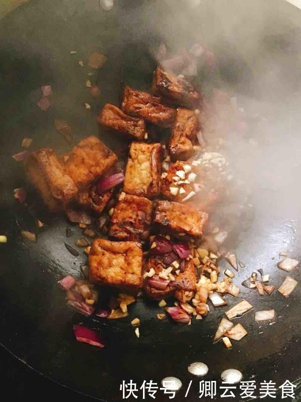 这菜只有中国有,很多人却不敢吃,留学生们回国,直呼想死你了