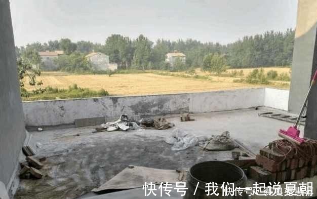 惹的祸|表哥风光盖农村别墅，如今成全村人的笑话，都是面子惹的祸！