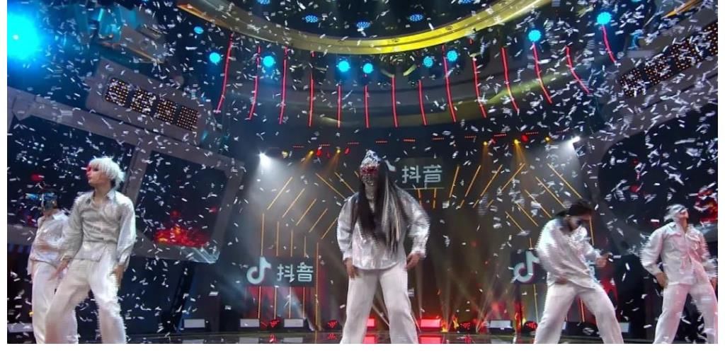 团舞|《蒙面舞王》首场淘汰赛结果揭晓,炸裂舞台燃爆全场