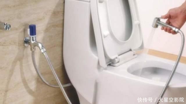 泰国|泰国厕所都有一根软管,到底有啥用?看完这2点明白了!