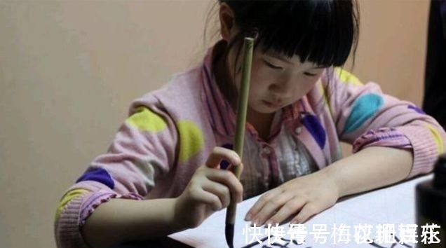 乐器|若孩子还没到年龄,这5个兴趣班不要报,父母应该要趁早了解下