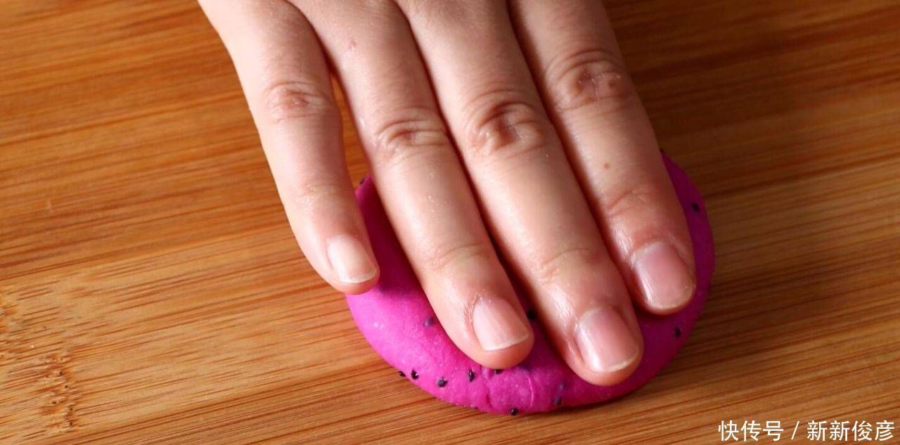 好吃|不要只是用面粉做糖蛋糕这是最好的制作方法它们有很多层酥皮,又甜又好吃