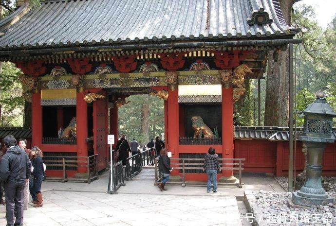 栃木县有一种“杀生石”，它之所以万分危险，是与火山喷发有关