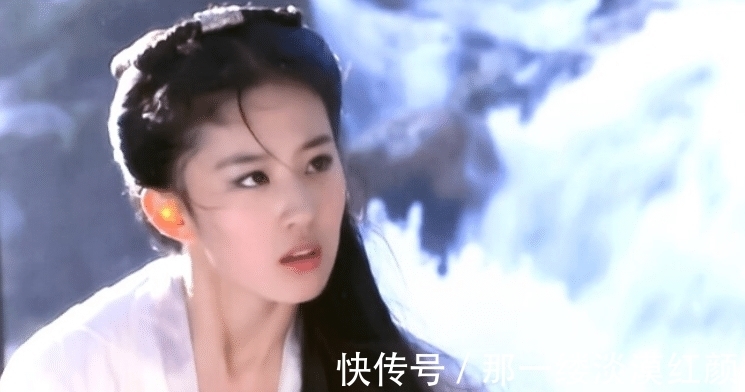 吸风饮露@杨过身边不缺佳人,他为何钟情小龙女?你看小龙女长得像哪位前辈