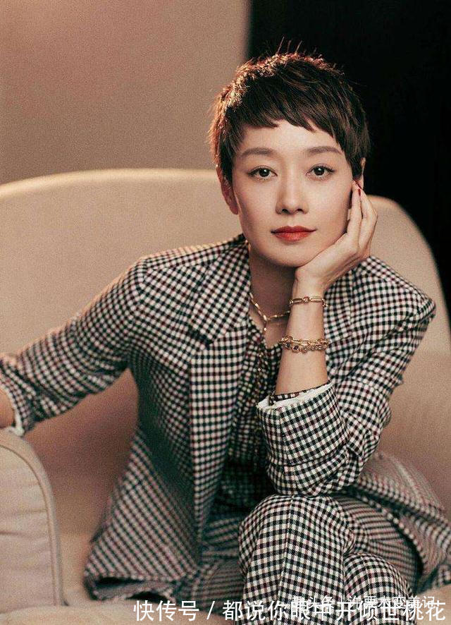 超短发 50岁女人别再留齐刘海了,今年流行这四种发型,显脸小还不挑人