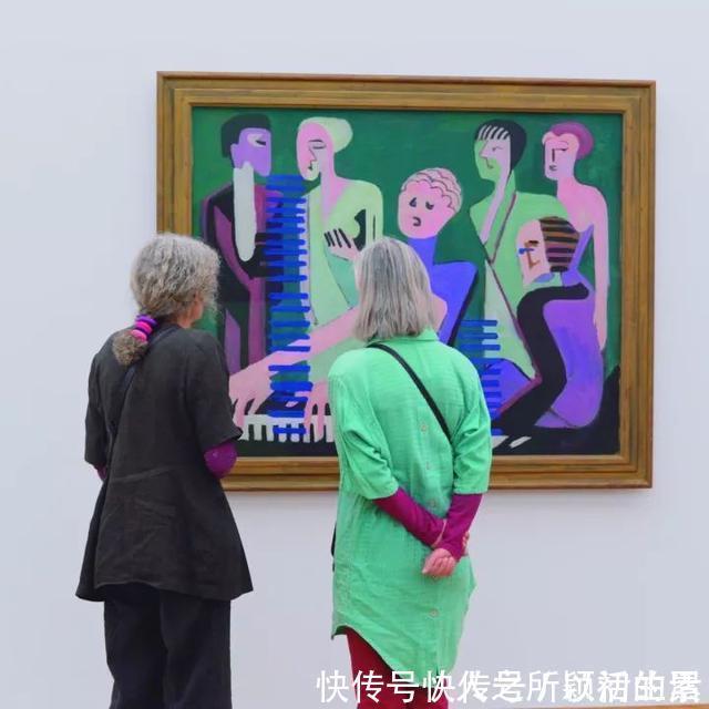 名画@和名画“撞衫”是一种怎样的体验?他花2年专拍艺术界最美的意外