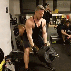 胖子|55岁的意大利大叔，从一个胖子练成肌肉男，依靠健身实现身材蜕变