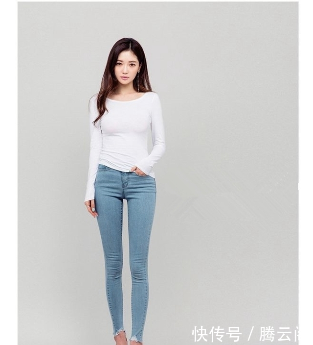 身材苗条|穿牛仔裤的美女,身材苗条,显出独特的魅力,展现简约和清新美
