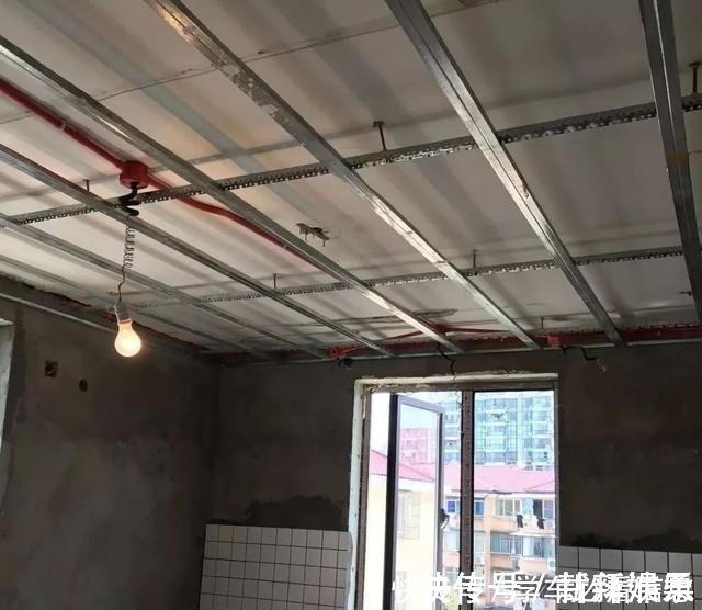 卫生间|他花光积蓄,买了套39㎡的旧房,改造装修后,200万都不卖!