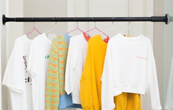 被子|去邻居家借东西,却被阳台的晾晒给迷住,这样做,美观实用还不贵