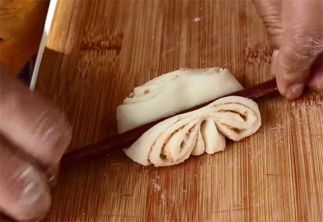 辣椒面|教你在家轻松蒸花卷馍,原来做法那么简单,看一遍就能学会