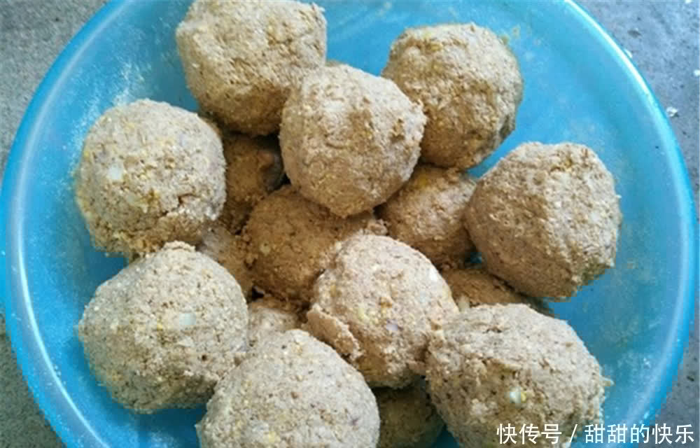 野钓大鱼,为何不钓窝内要钓窝边?出现这些情况时,钓窝边上鱼多