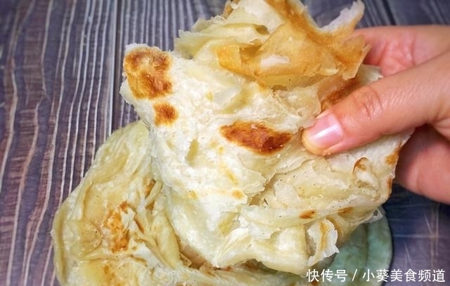 奶奶用了一辈子的烙饼做法，外酥里软，凉了不硬，比外面卖的好吃