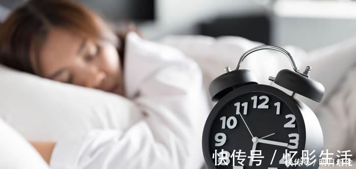 失眠多梦|失眠越严重“越管用”,这1物,家里都有,每天吃一点,整晚安睡