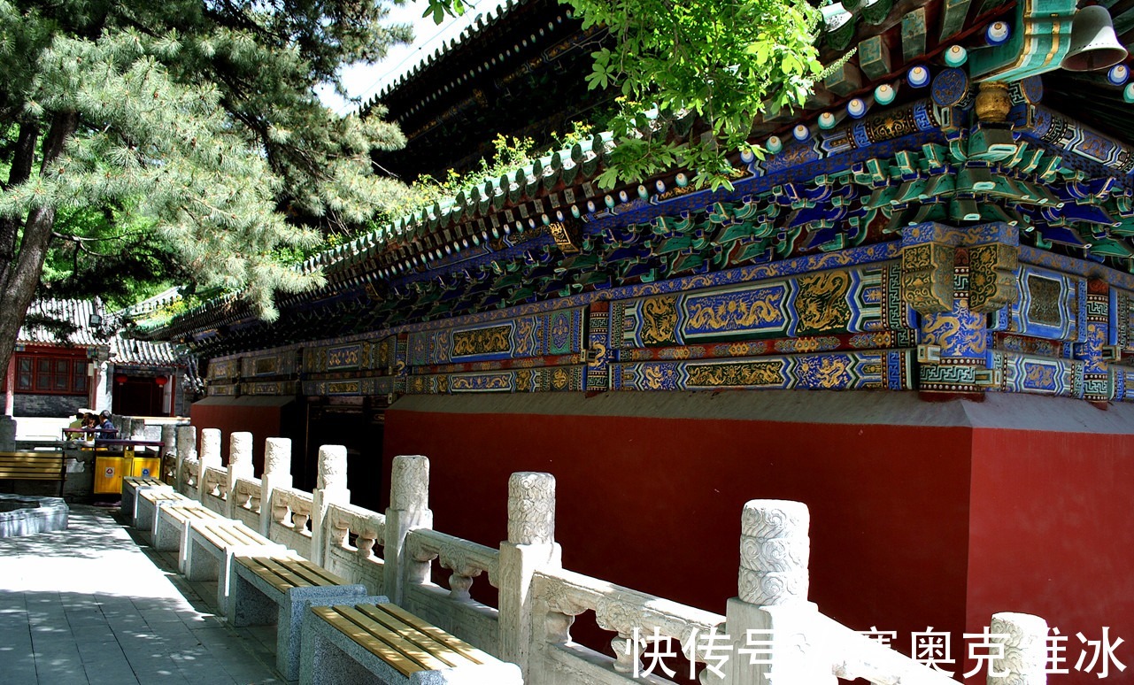 潭柘寺|藏在北京的皇家寺院，千年历史值得一玩，距市中心大约半小时路程