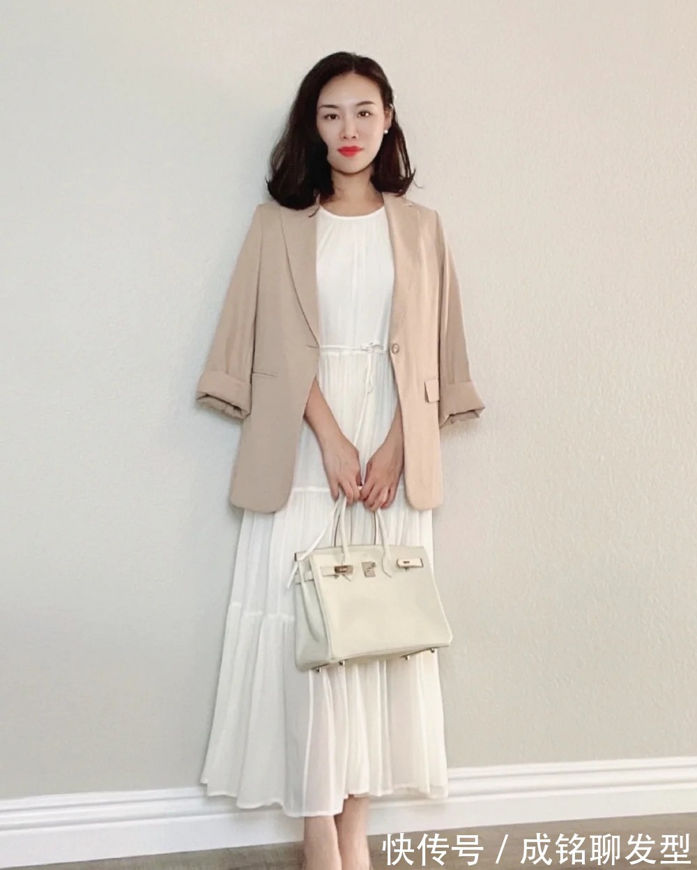 简约|秋季火了一种穿法叫:简约高级感,四十岁以上的女人照着穿就对了