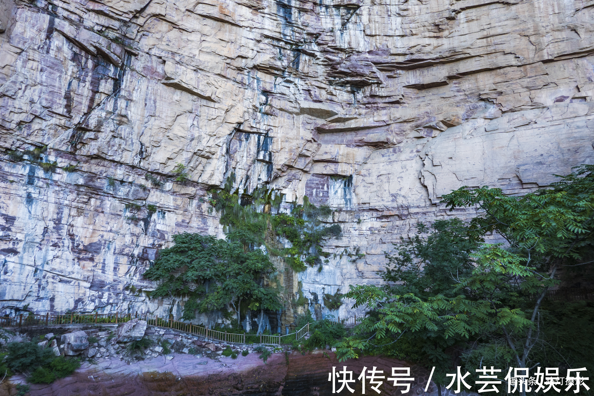 于成龙|河北有处避暑胜地“纸糊套”，绝壁深林别有洞天，还藏着世界之最