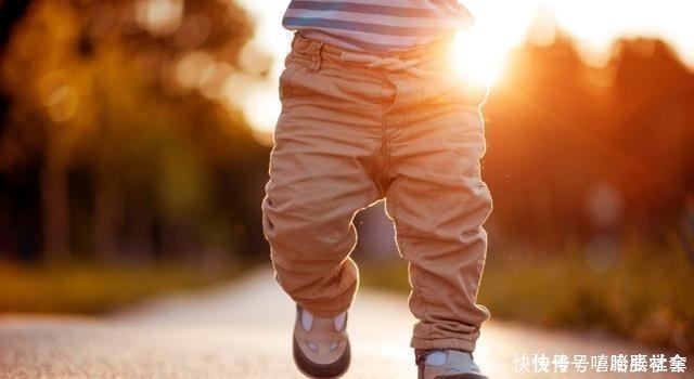 妈妈|家中惊现“四脚神兽”,妈妈称要被萌化了,网友一看却提心吊胆!