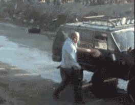 |幽默笑话:表哥相亲,没有看上女方,就对女孩的爸爸说:叔叔……