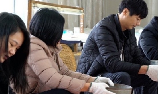 珍珠|7旬老人不退休,帶著“神器”登上央視,網(wǎng)友:技能太厲害了